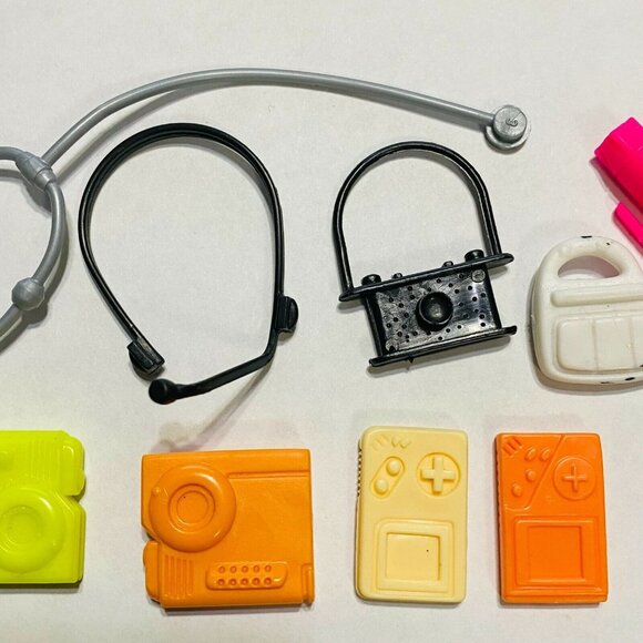 Barbie Toys Accessories Headphones Flashlight & More Kids Pretend Play - Picture 3 of 4